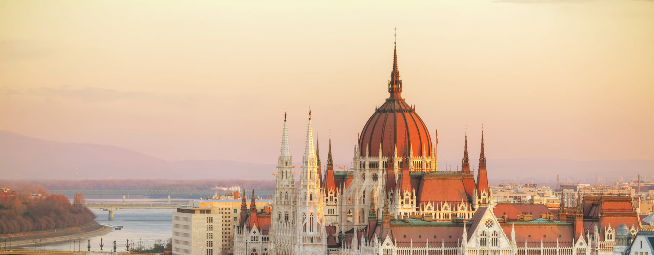 Hungary 2109×1406